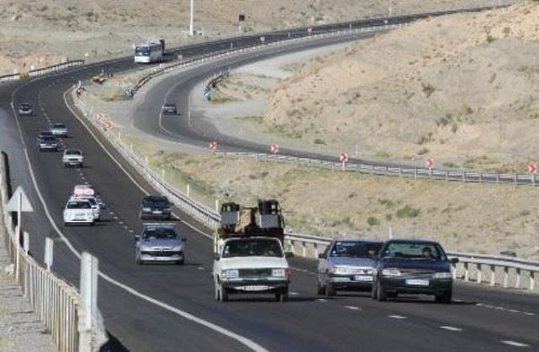تلاش در جهت کاهش تصادفات واژگونی خودرو در جاده های استان اصفهان