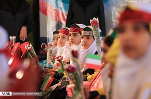 برگزاری جشن شکوفه‌های اصفهان با حضور ۸۳ هزار کلاس اولی