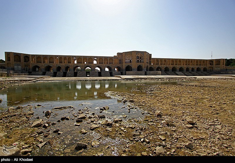 مدیر کل هواشناسی استان اصفهان: بحران آب همچنان باقی است