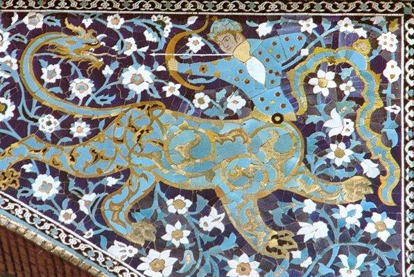 یکم آذر به عنوان روز اصفهان و قوس آذر به عنوان نماد اصفهان انتخاب شد