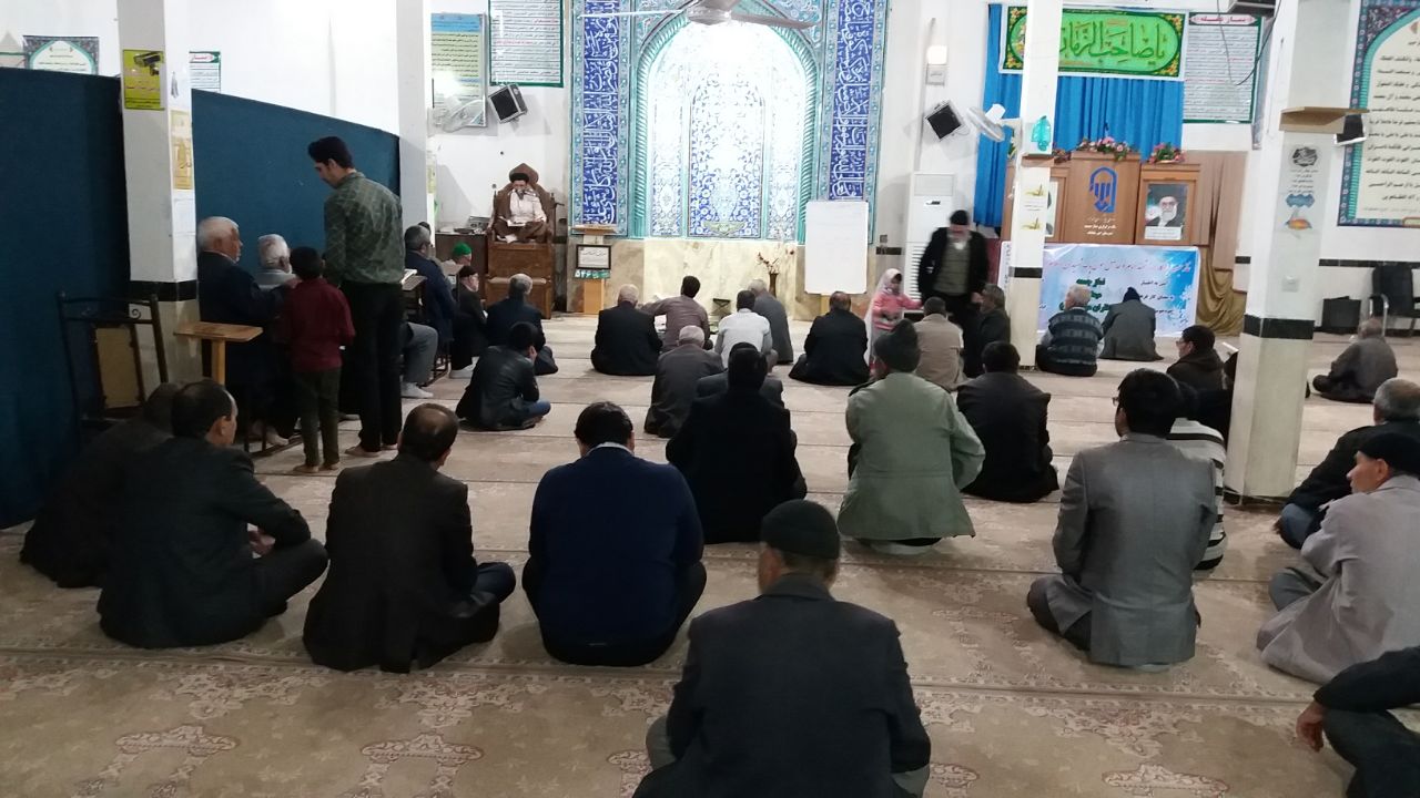 کلاس اخلاق اسلامی در امامزاده سید داود(ع) خور و بیابانک برگزار می شود
