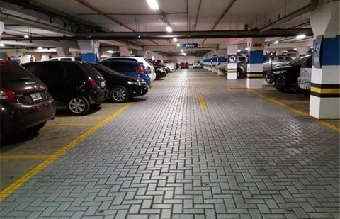 احداث پارکینگ برای رفع مشکلات ترافیکی میدان لاله