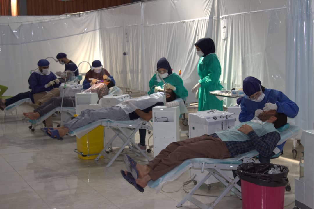 انجام بیش از ۵۰۰مورد خدمات دندانپزشکی رایگان ویژه مددجویان باحضور گروه‌های جهادی در زندان های اصفهان+تصاویر
