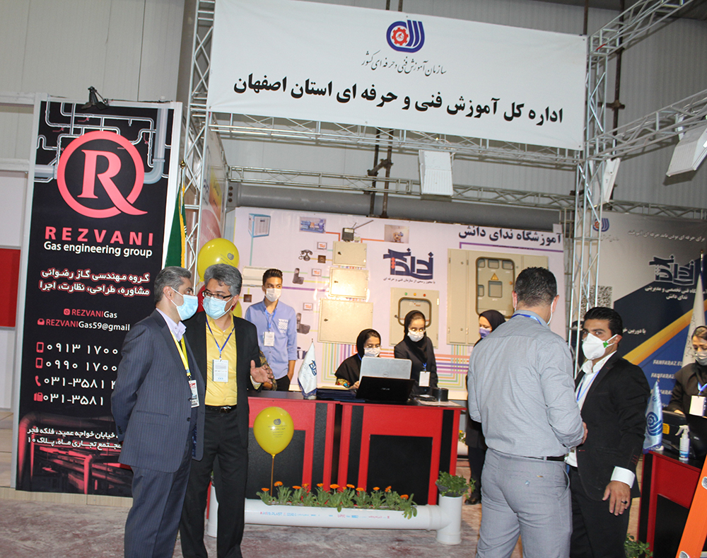 حضور آموزشگاههای آزاد فنی و حرفه ای استان در بیست و سومین نمایشگاه جامع صنعت ساختمان اصفهان