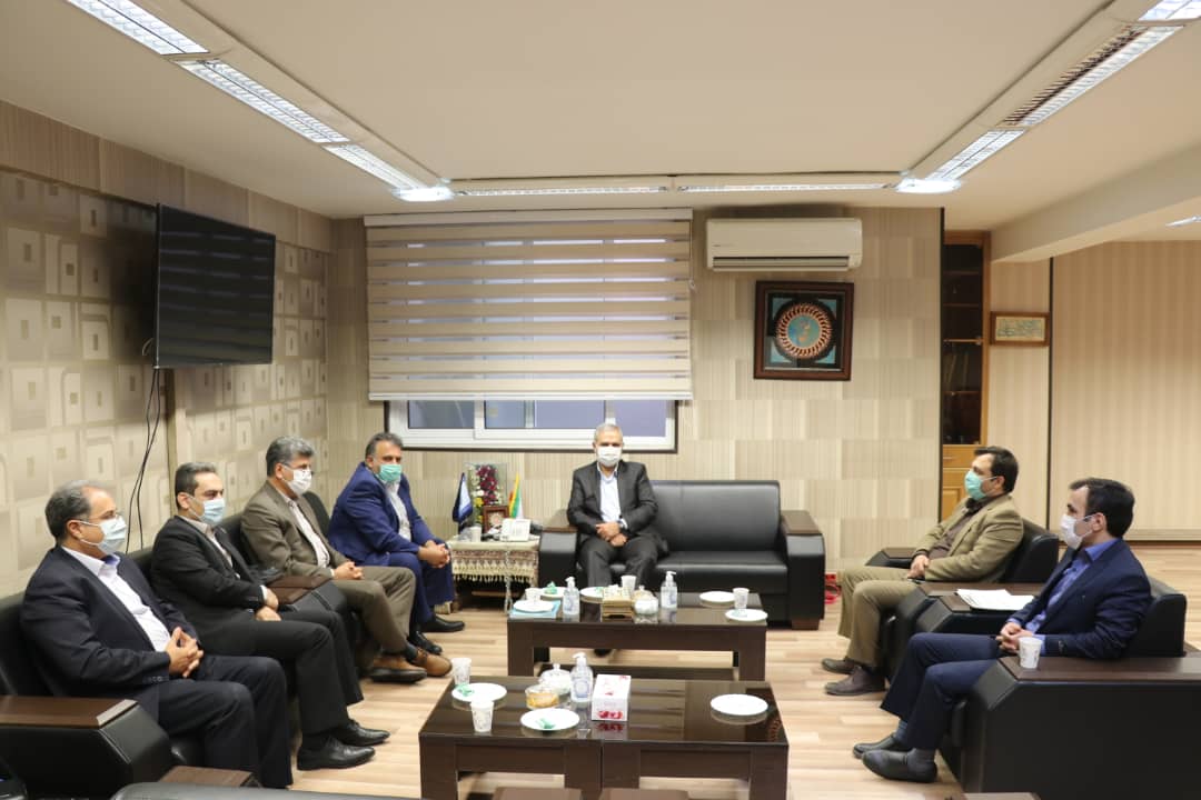 دیدار مدیر شعب بانک صادرات اصفهان با سرپرست مخابرات استان