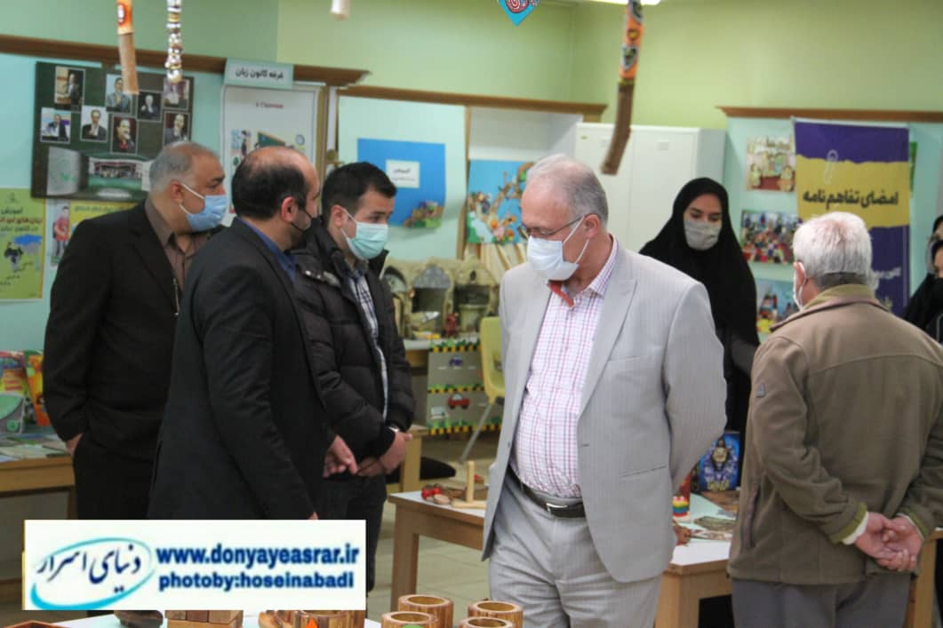 گزارش تصویری مراسم تقدیر از دو برگزیده ششمین جشنواره ملی اسباب بازی در اصفهان