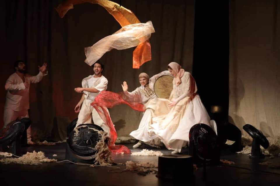 اجرای تحسین برانگیز گروه  ارمنستانی در تئاتر فجر چهلم
