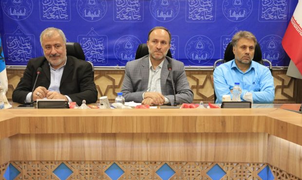 نشست معاون وزیر علوم، تحقیقات و فناوری و رئیس سازمان اموردانشجویان با دانشجویان غیرایرانی دانشگاه اصفهان