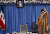 دیدار ۷۰۰ نفر از مردم اصفهان در روز ۲۸ آبان با رهبر انقلاب