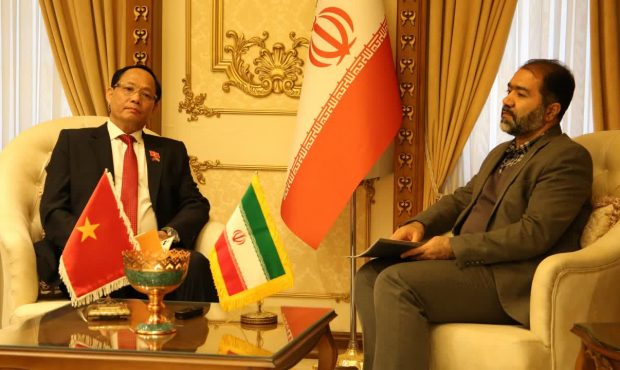 دیدار استاندار اصفهان با نایب رئیس مجلس ملی ویتنام