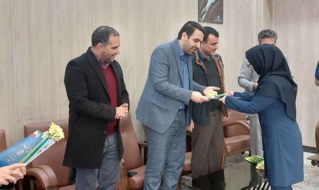 بانوان شهرداری منطقه ۱۰ اصفهان تجلیل شدند