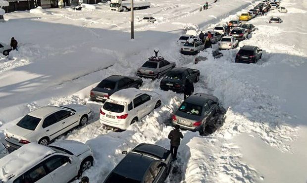 مسدود شدن راه ۱۵۵ روستا در استان اصفهان‌ در پی بارش سنگین برف