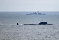نیروی دریایی ارتش به زیردریایی هسته‌ای آمریکا در تنگه هرمز هشدار داد