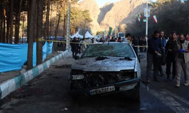 انفجار تروریستی در مسیر منتهی به گلزار شهدای کرمان و 73 شهید