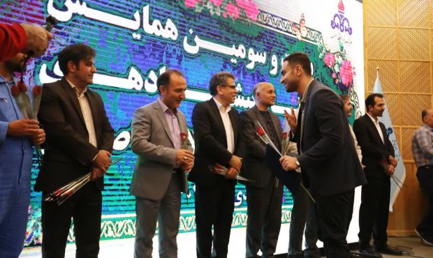 ۴ هزار و ۷۸۰ پیشنهاد طی یک سال در هلدینگ پتروپالایش اصفهان ثبت شد/آورده ۲۰۰ میلیاردی پیشنهادات