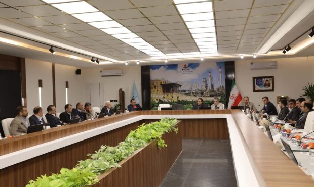 کارشناسان انرژی تاجیکستان ازهلدینگ پترو پالایش اصفهان بازدید کردند