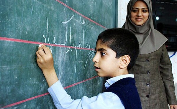 معلمان نیکوکار اصفهانی، نقش موثری در گسترش فرهنگ انفاق و احسان دارند