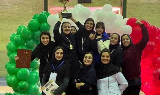 درخشش هنرستان تربیت بدنی دخترانه شهرستان خمینی شهر در استان اصفهان