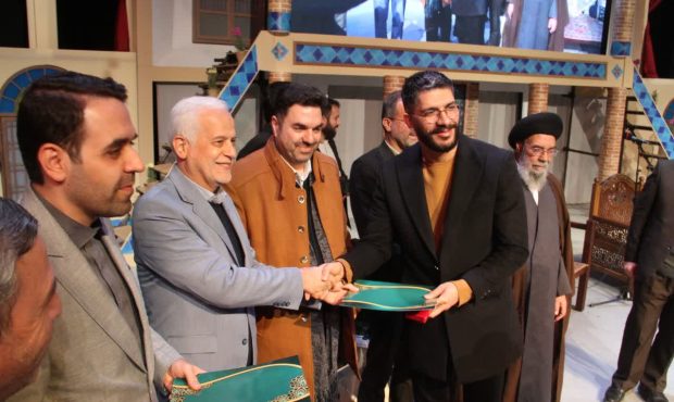 بازدید از نمایشگاه قرآن کریم می تواند مبدأ تحول در افراد باشد