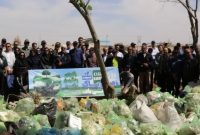 به مناسبت روز جهانی زمین پاک:حاشیه بزرگراه شهید اردستانی از ضایعات پلاستیکی و سایر زباله ها و آلاینده ها پاکسازی به مناسبت روز جهانی زمین پاک:حاشیه بزرگراه شهید اردستانی از ضایعات پلاستیکی و سایر زباله ها و آلاینده ها پاکسازی