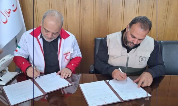 انعقاد تفاهم نامه همکاری مشترک بسیج  سازندگی و جمعیت هلال احمر استان اصفهان
