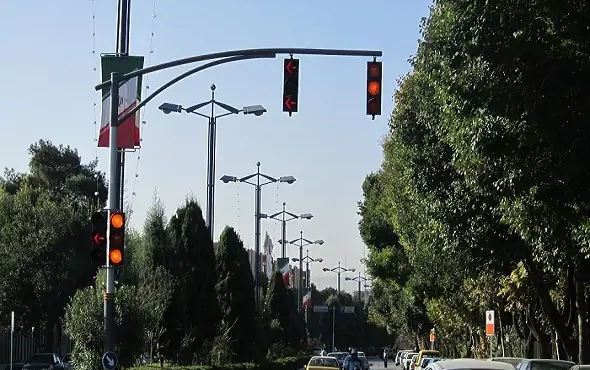 تجهیز تمامی تقاطع‌های منطقه ۷ به سیستم برق اضطراری