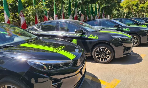 ۱۳۰ تاکسی برقی به ناوگان حمل‌ونقل عمومی اصفهان اضافه شد