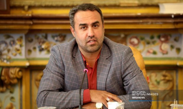 اصفهان الگوی جهانی در حفظ هویت تاریخی و توسعه شهری است اصفهان الگوی جهانی در حفظ هویت تاریخی و توسعه شهری است