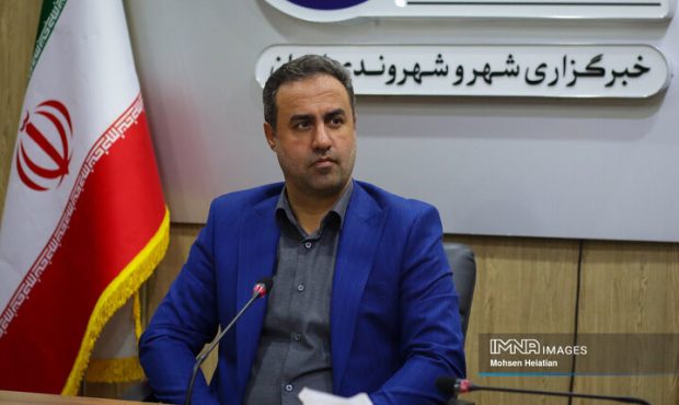 محله همت‌ آباد اصفهان صاحب پارک می‌شود