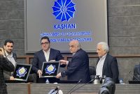 حضور فعالان صنعت گل محمدی کاشان در بازارهای جهانی باید مورد توجه قرار گیرد حضور فعالان صنعت گل محمدی کاشان در بازارهای جهانی باید مورد توجه قرار گیرد