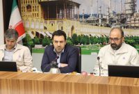 جلسه مدیران ارشد شرکت پالایش نفت اصفهان با رئیس هیئت‌مدیره این شرکت و تبریک به صادرکننده ممتاز ملی سال ۱۴۰۴