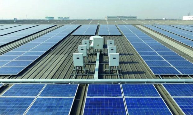 سامانه‌های خورشیدی برق مشترکان خانگی را هنگام خاموشی تامین می‌کند