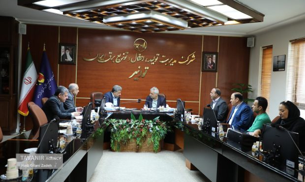 توسعه ظرفیتهای انتقال و فوق توزیع برق در ۱۰ استان کشور توسعه ظرفیتهای انتقال و فوق توزیع برق در ۱۰ استان کشور