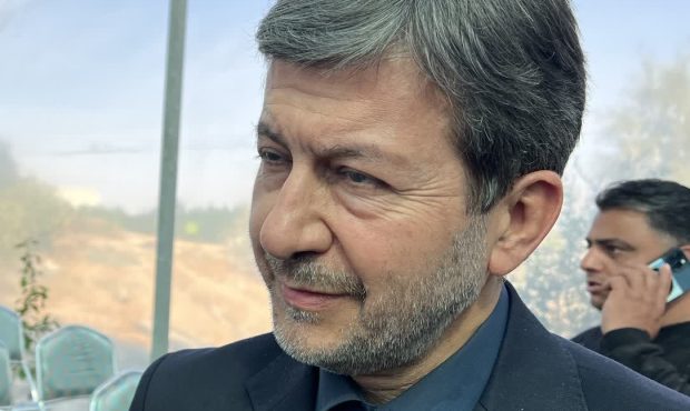 تاکید استاندار بر لزوم تفویض اختیار به دستگاه‌های اجرایی کاشان