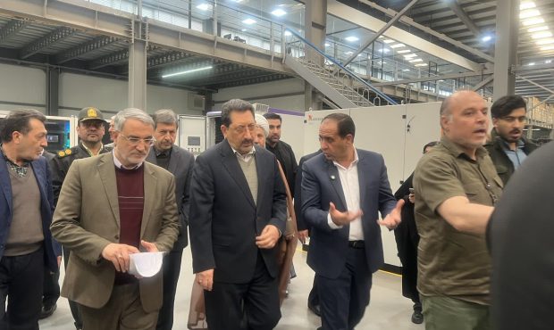 بازدید وزیر صمت از کاشان: توسعه صنعتی و حمایت از طرحهای سرمایهگذاری در دستور کار قرار گرفت بازدید وزیر صمت از کاشان: توسعه صنعتی و حمایت از طرحهای سرمایهگذاری در دستور کار قرار گرفت