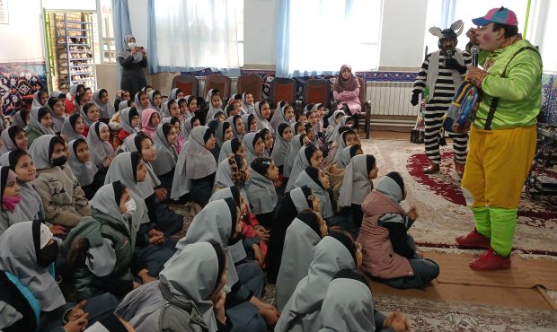 خوش به حال خشکاله؛ نمایشی شاد برای یک آموزش جدی در خمینی‌شهر