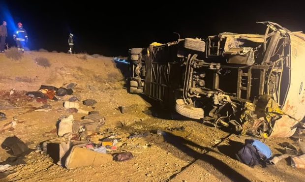 حادثه دلخراش رانندگی با 13 فوتی در محور “نطنز”