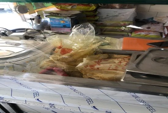 توقیف ۱۰۰ کیلوگرم مرغ فرآوری شده بدون هویت توسط شبکه دامپزشکی شهرستان آران و بیدگل