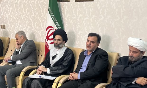 فرماندار کاشان: “مشارکت مردم و گسترش مدیریت محله‌ای برای کاهش آسیب‌های اجتماعی”