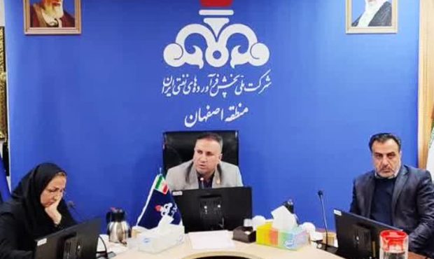 اتخاذ تصمیمات کلان برای مدیریت سوخت گلخانه‌های استان اصفهان در کارگروه مقابله با قاچاق سوخت