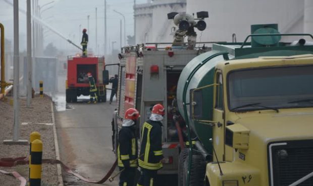 مانور واکنش سطح یک در انبار نفت شهید محمد منتظری اصفهان با موفقیت برگزار شد مانور واکنش سطح یک در انبار نفت شهید محمد منتظری اصفهان با موفقیت برگزار شد