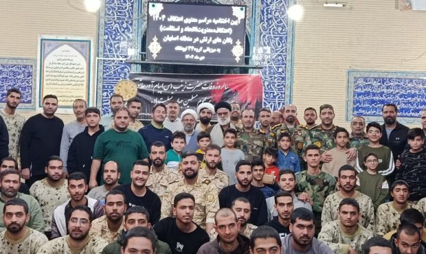 اعتکاف، فرصتی بی‌نظیر برای تقویت ایمان و خودسازی کارکنان ارتش است