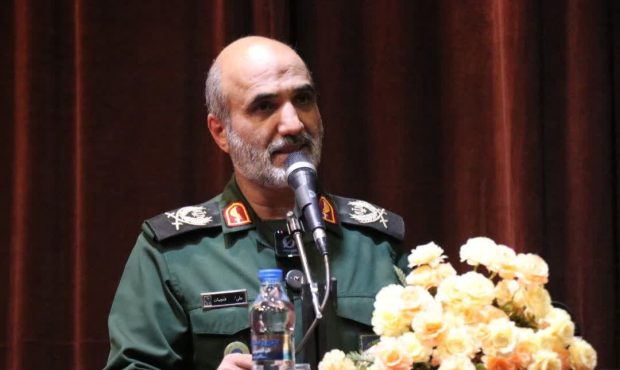 طراحی لباس در خط مقدم نبرد هویتی در برابر فرهنگ غرب قرار دارد طراحی لباس در خط مقدم نبرد هویتی در برابر فرهنگ غرب قرار دارد