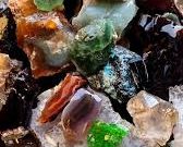 30 تن سنگ زينتي قاچاق در “خوروبيابانک” کشف شد