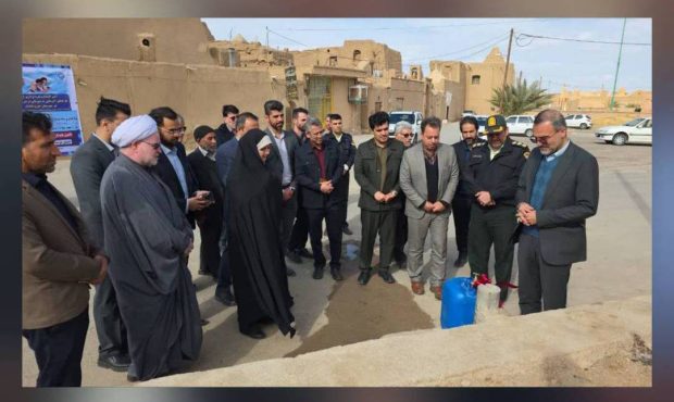 بهره‌برداری از طرح‌های آبفای خور و بیابانک همزمان با دهه مبارک فجر