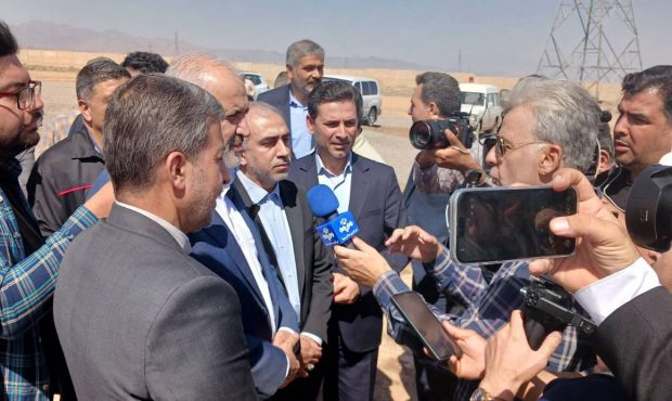 ظرفیت نیروگاههای تجدیدپذیر کشور از 5 هزار مگاوات عبور کرد/ عبور موفق از اوج بار تابستان نیازمند مشارکت مردم است ظرفیت نیروگاههای تجدیدپذیر کشور از 5 هزار مگاوات عبور کرد/ عبور موفق از اوج بار تابستان نیازمند مشارکت مردم است