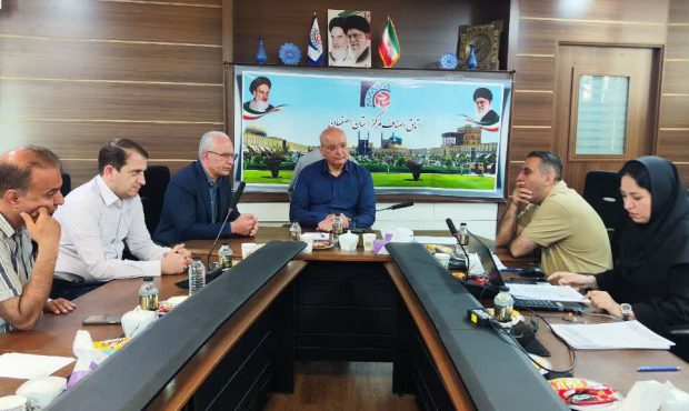 بررسی مجدد درخواستهای افزایش حق عضویت سال ۱۴۰۵ در کمیسیون مالی اتاق اصناف اصفهان بررسی مجدد درخواستهای افزایش حق عضویت سال ۱۴۰۵ در کمیسیون مالی اتاق اصناف اصفهان
