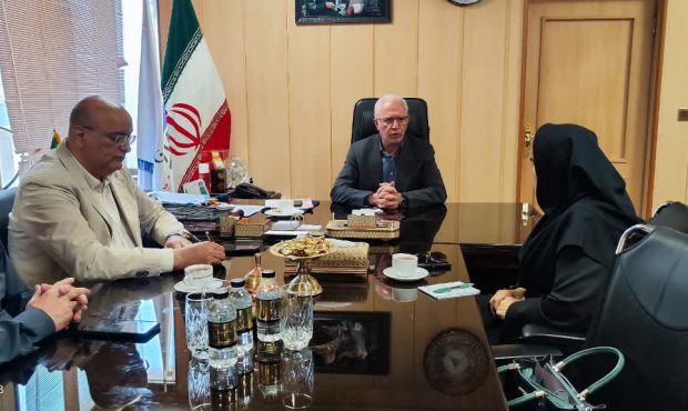 برگزاری نشست مشترک درباره شهرک پوشاک و کفش در اتاق اصناف مرکز استان اصفهان