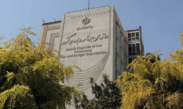 درخواست اجرای گزارش کارشناسی برای احقاق حقوق بازنشستگان وزارت کشور