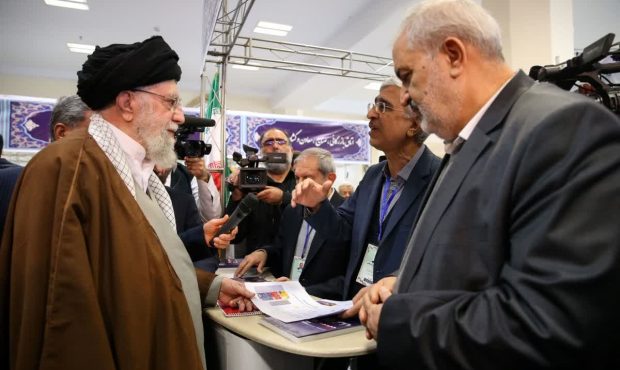 دعوت کارکنان صنعت آب و برق کشور از عموم مردم برای حضور در آیین تشییع رهبر شهید